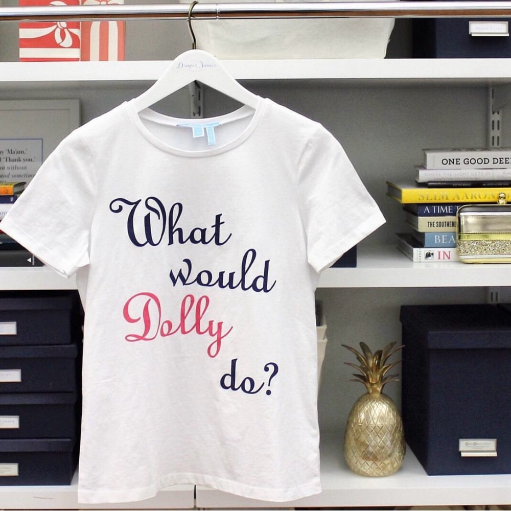 Draper James “What would Dolly do?” T-Shirt NWT XL